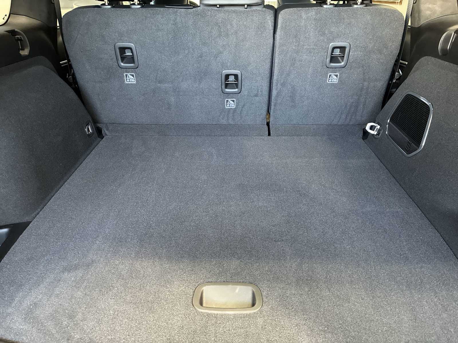 Thumbnail: 2026 Jeep Grand Cherokee - 21