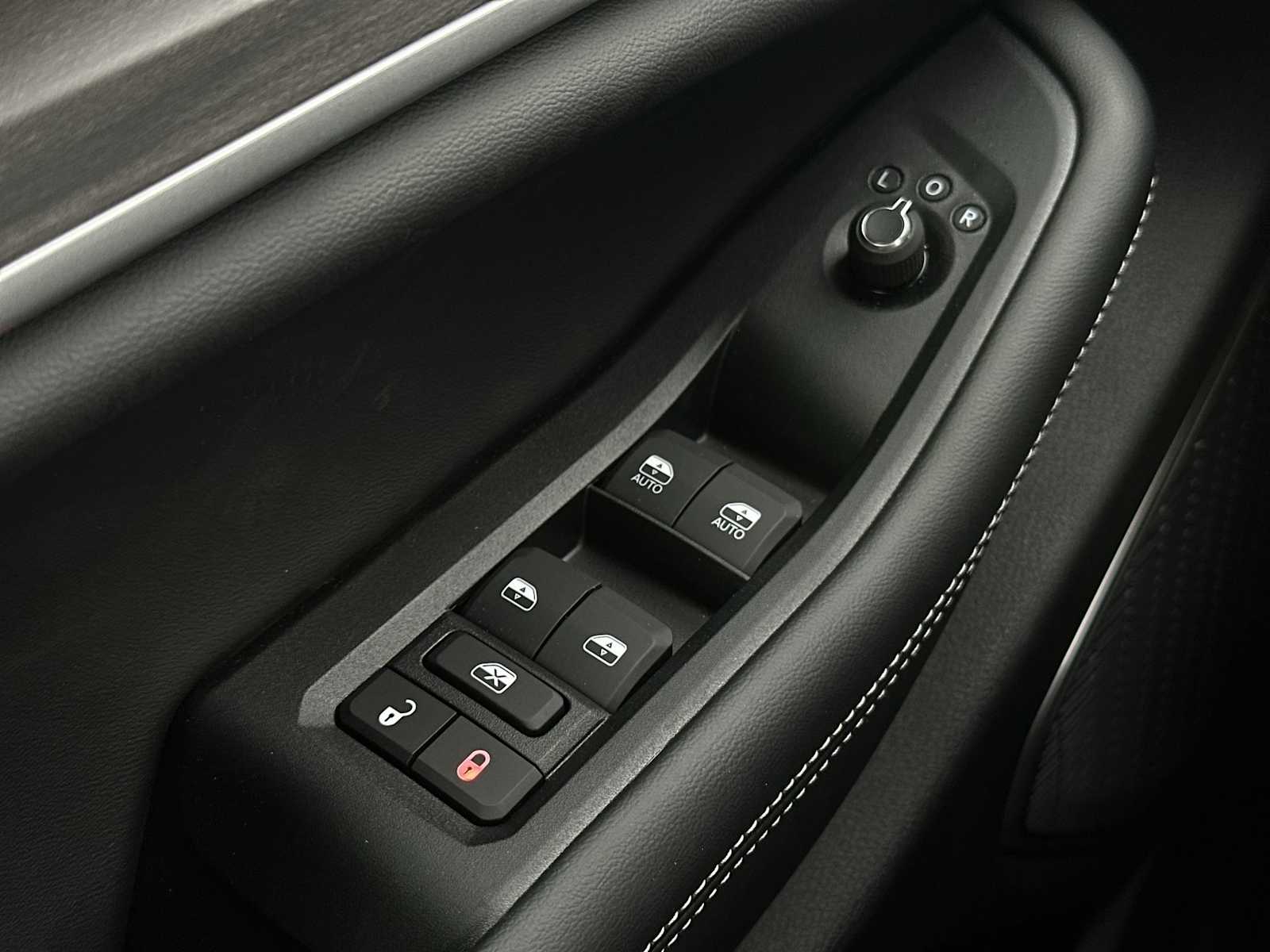 Thumbnail: 2025 Jeep Grand Cherokee - 15