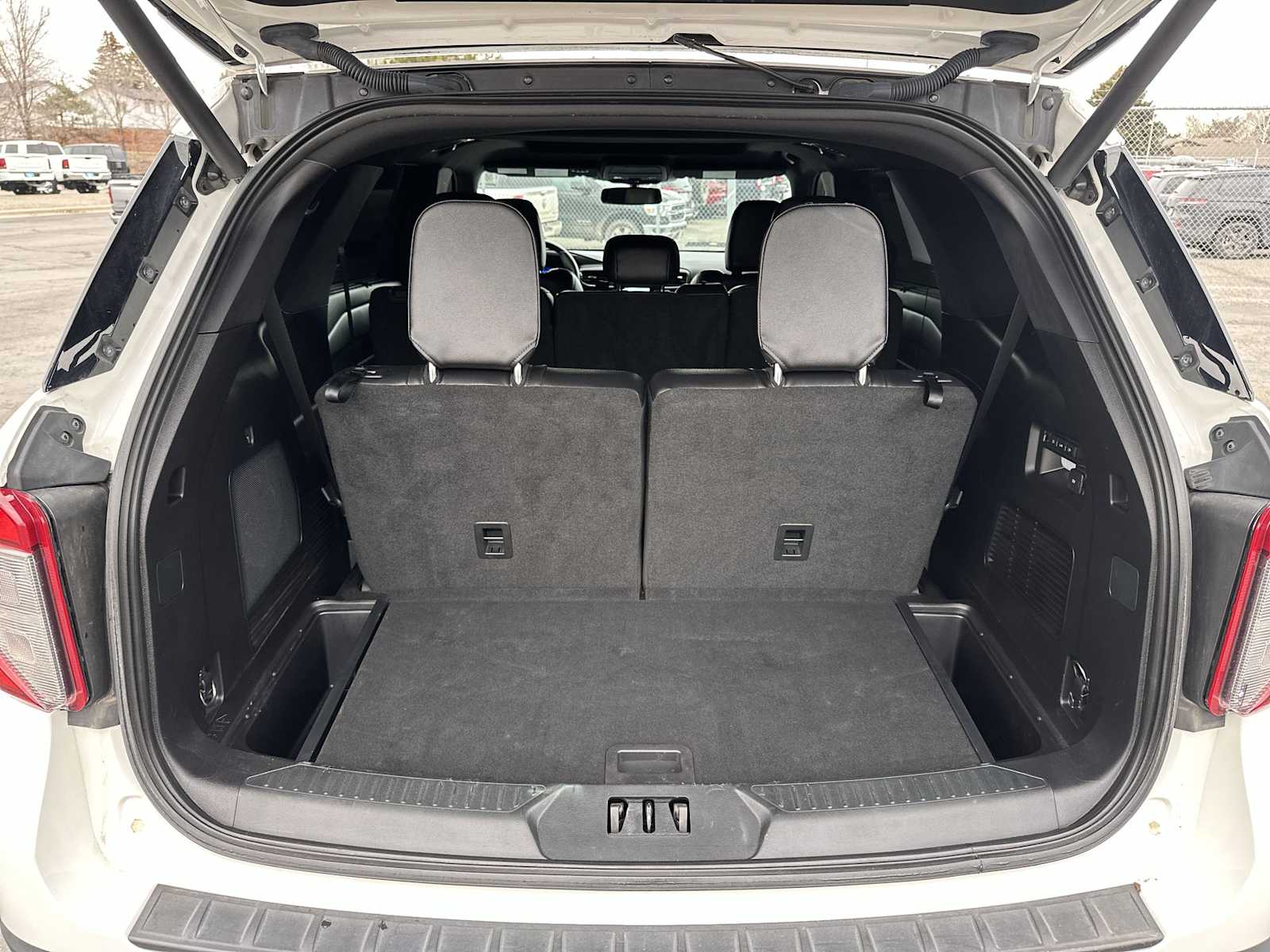 Thumbnail: 2021 Ford Explorer - 20