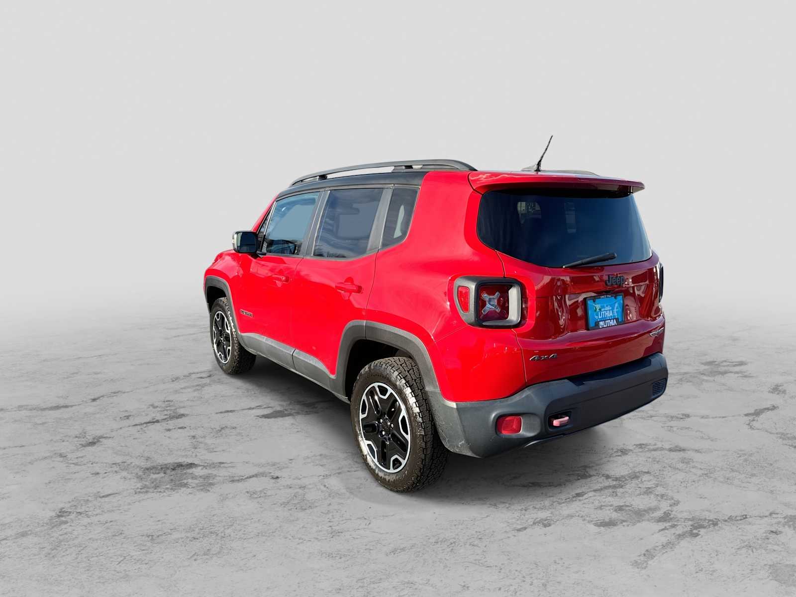 Thumbnail: 2017 Jeep Renegade - 6