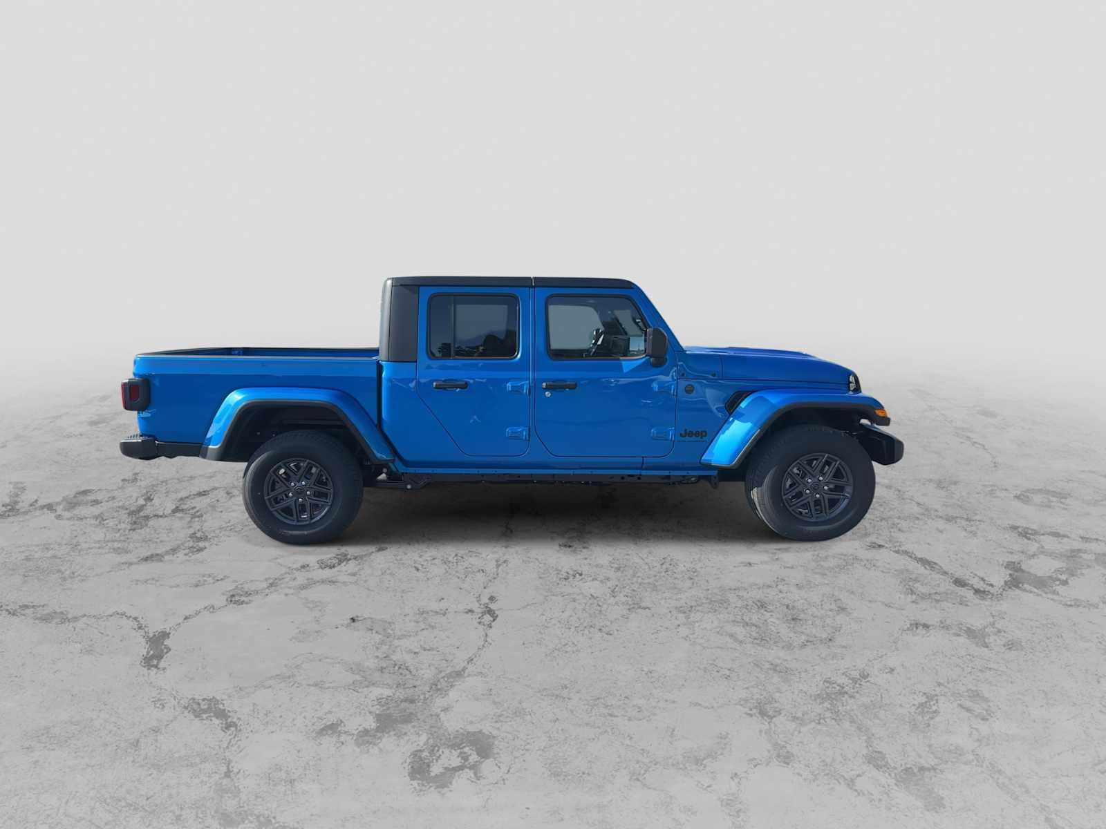 Thumbnail: 2025 Jeep Gladiator - 9