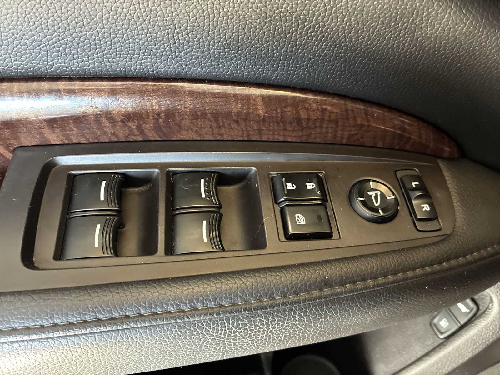 Thumbnail: 2020 Acura MDX - 15