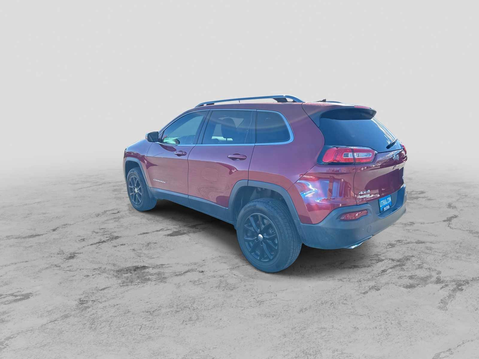 Thumbnail: 2015 Jeep Cherokee - 6