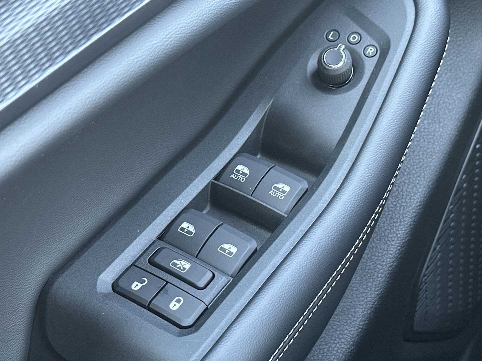 Thumbnail: 2025 Jeep Grand Cherokee - 15