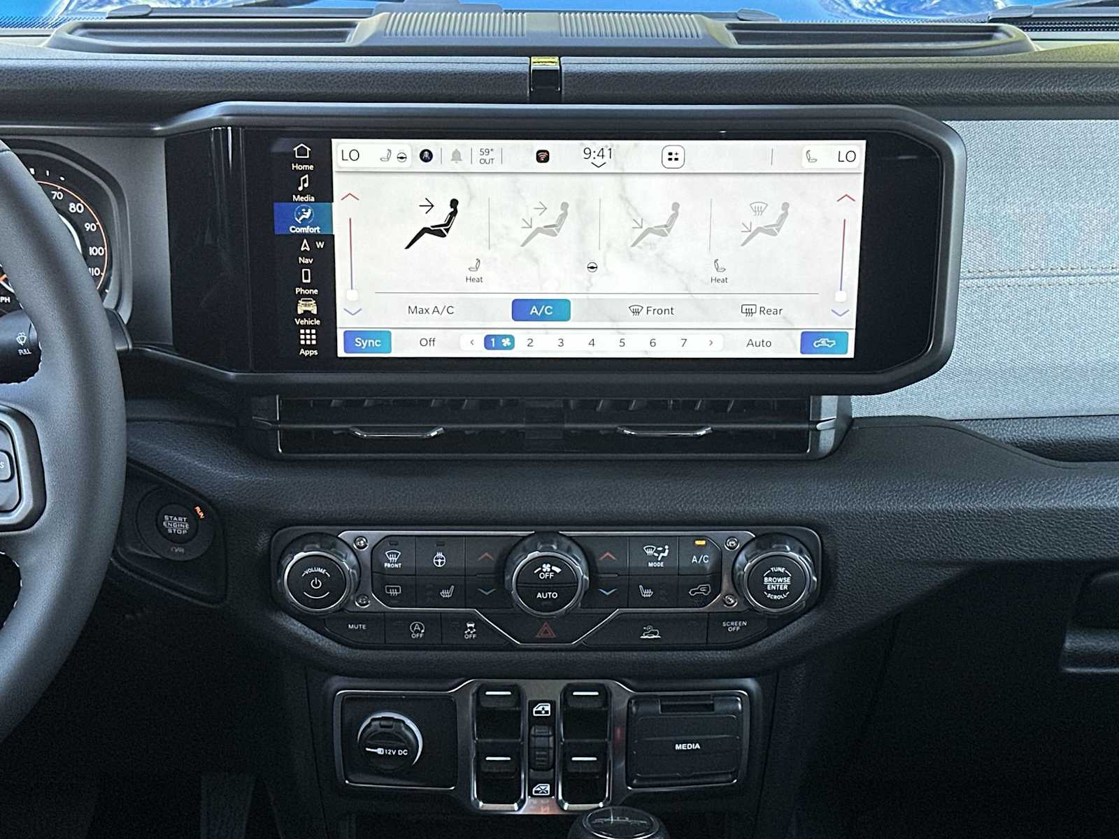 Thumbnail: 2025 Jeep Gladiator - 16