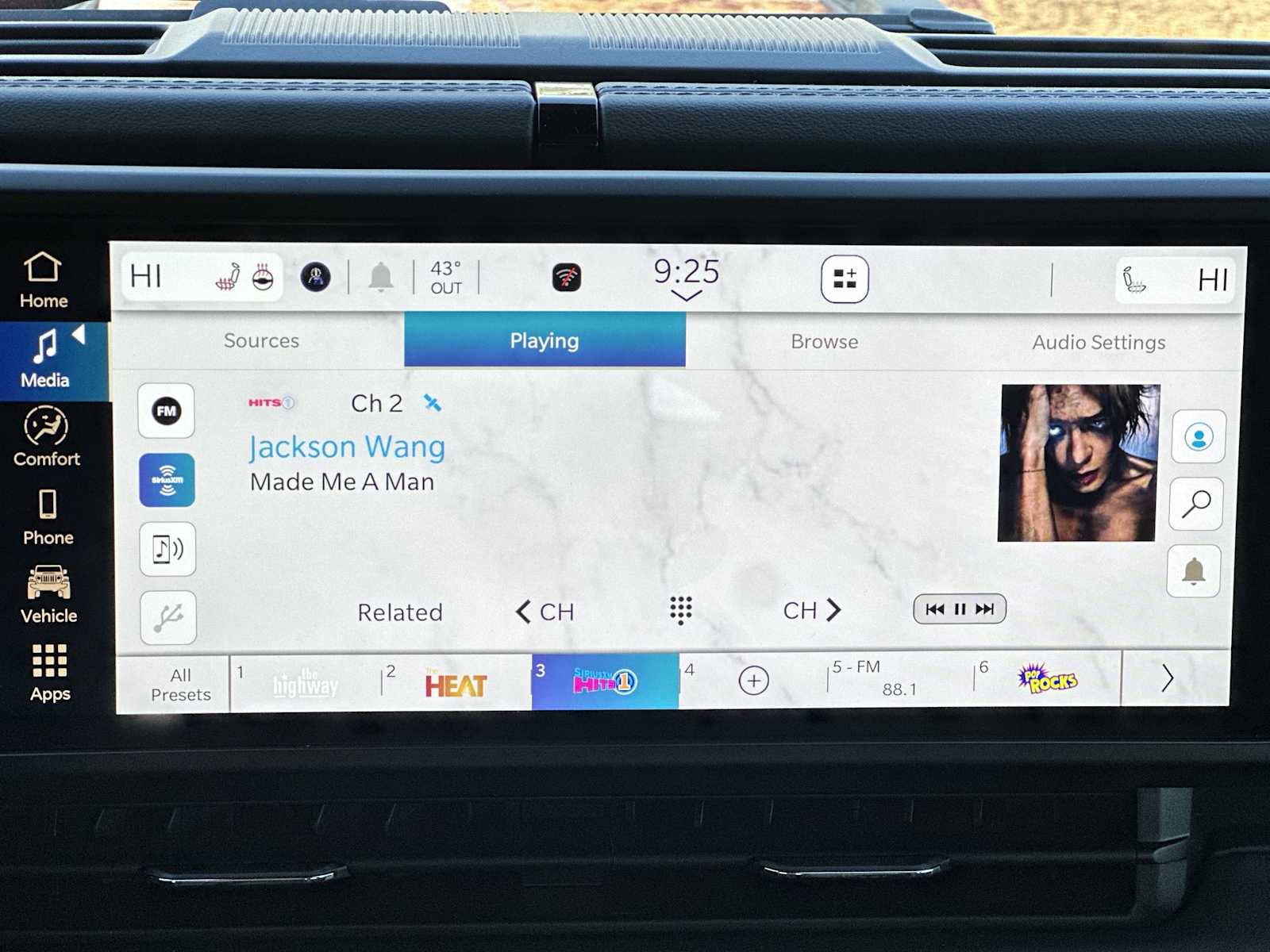 Thumbnail: 2025 Jeep Gladiator - 12