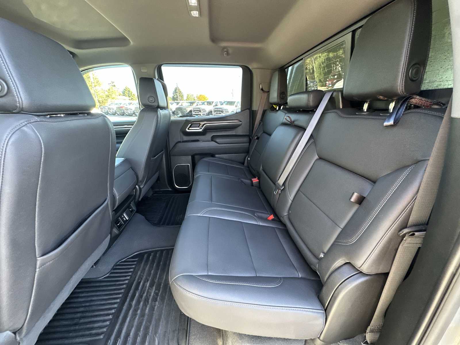 Thumbnail: 2023 Chevrolet Silverado 1500 - 22