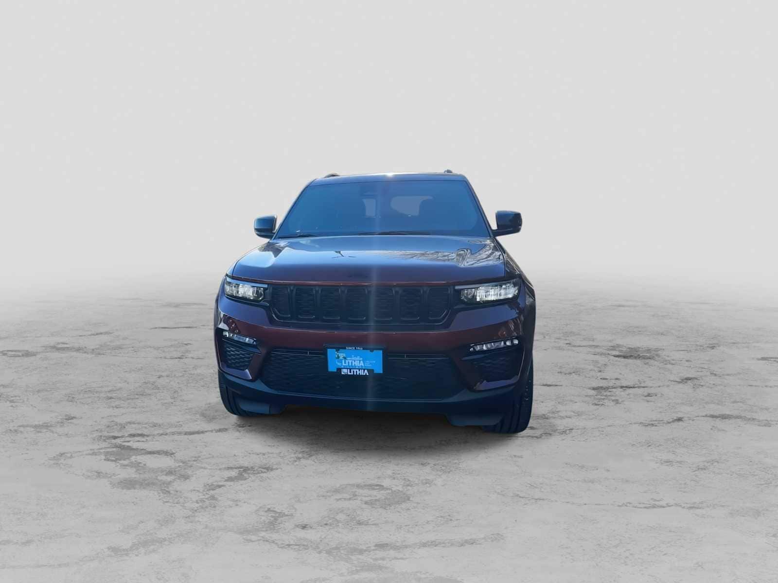 Thumbnail: 2025 Jeep Grand Cherokee - 3