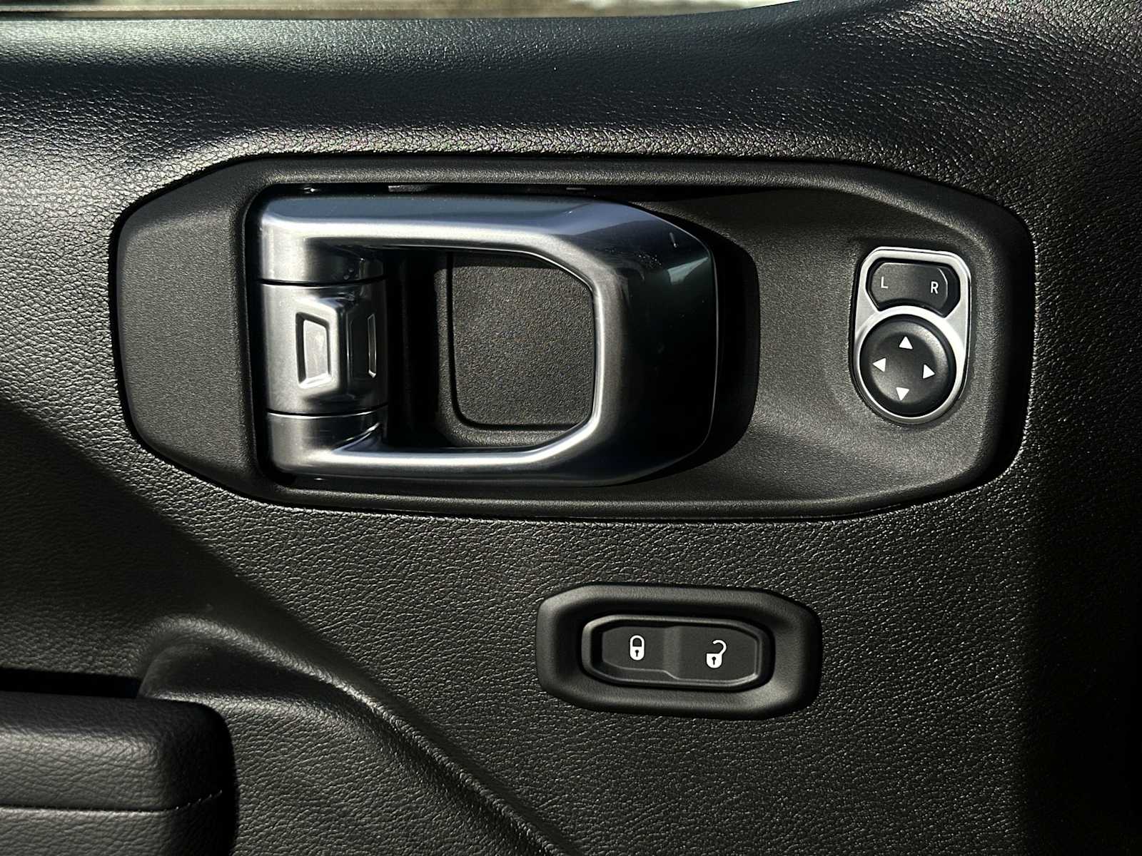 Thumbnail: 2026 Jeep Wrangler - 15