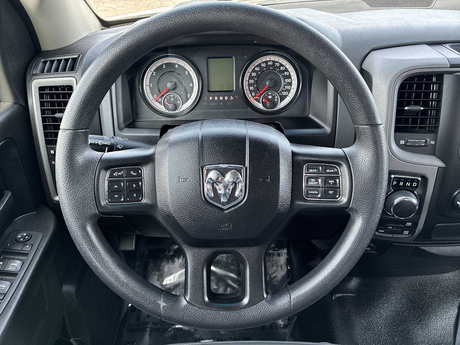 Thumbnail: 2019 RAM 1500 Classic - 11