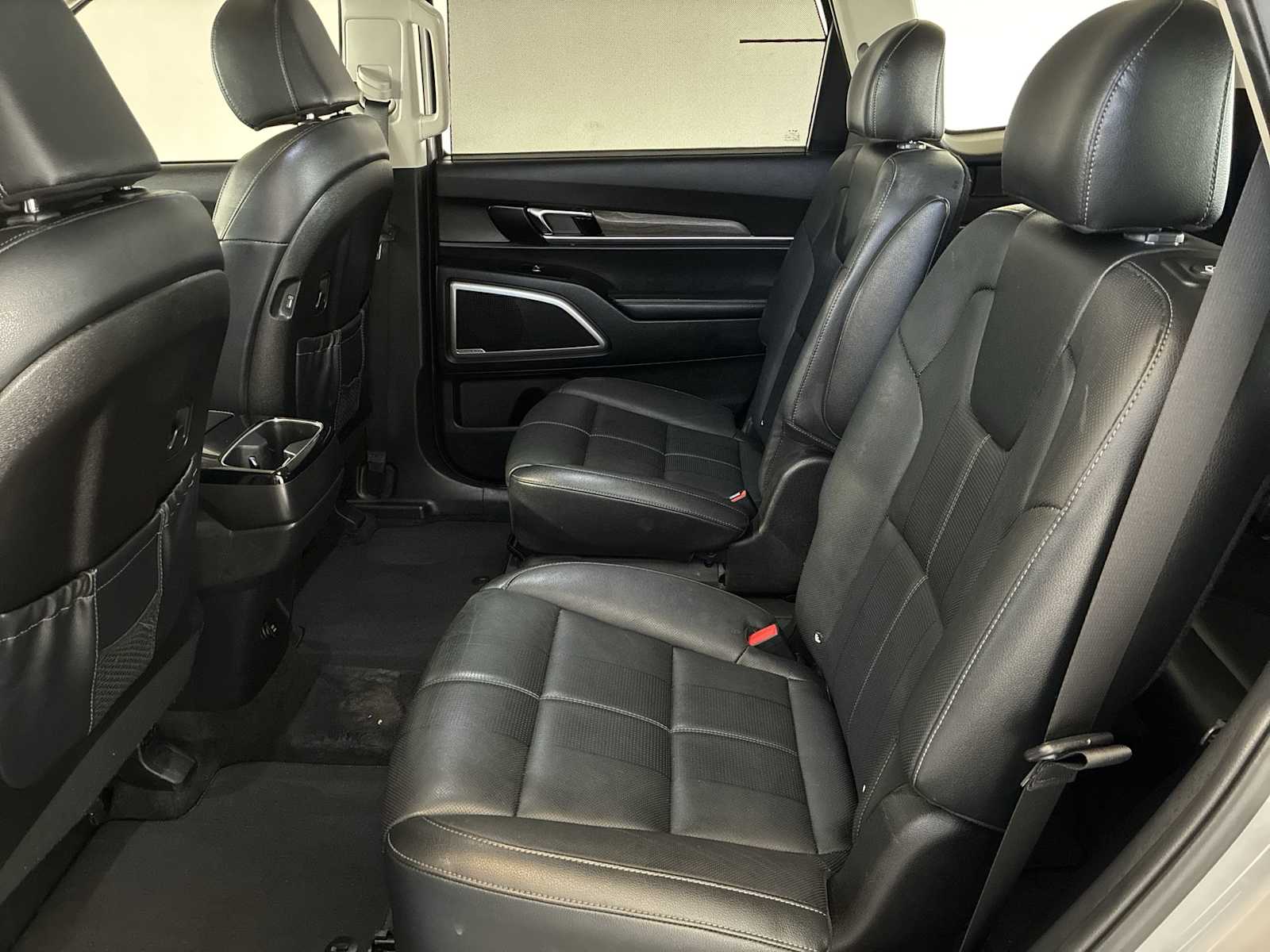 Thumbnail: 2022 Kia Telluride - 25