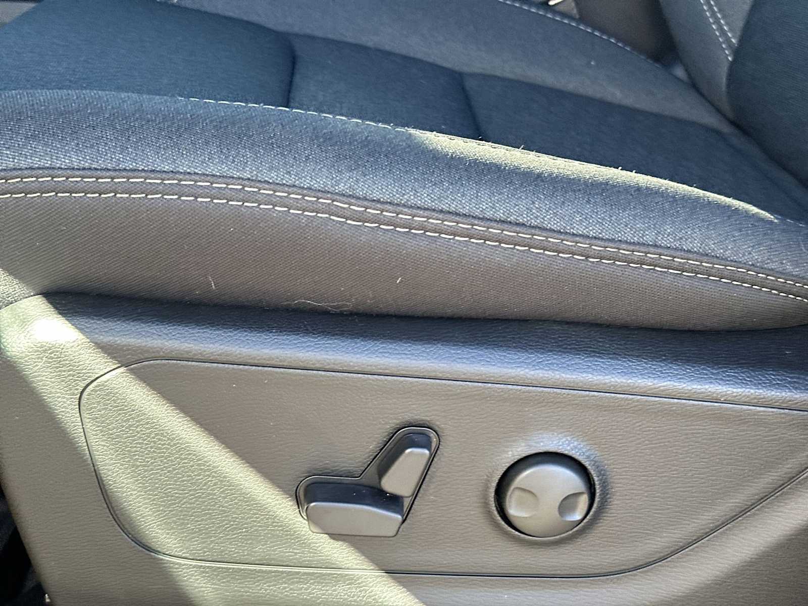 Thumbnail: 2026 RAM 1500 - 14