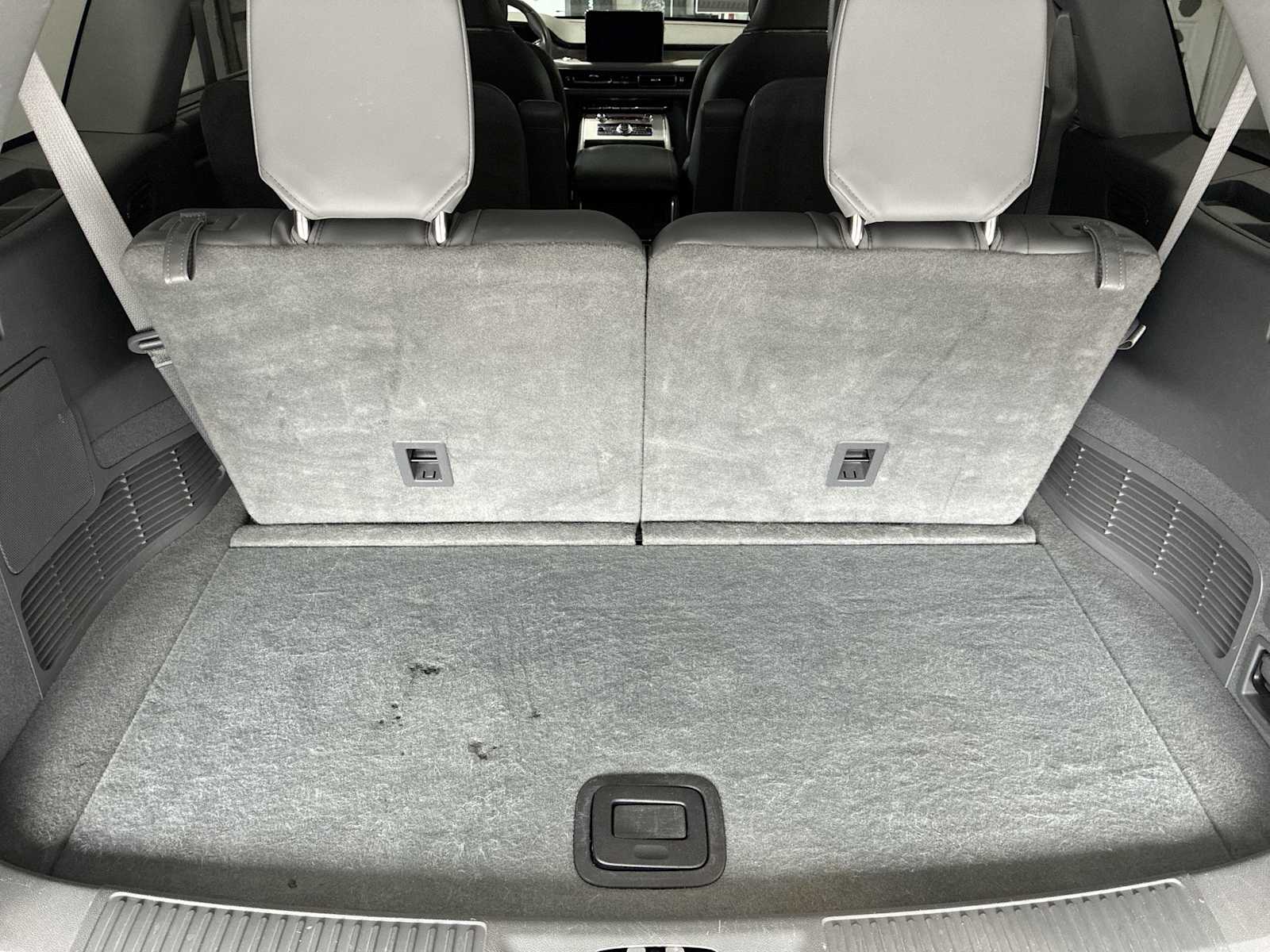 Thumbnail: 2020 Lincoln Aviator - 21