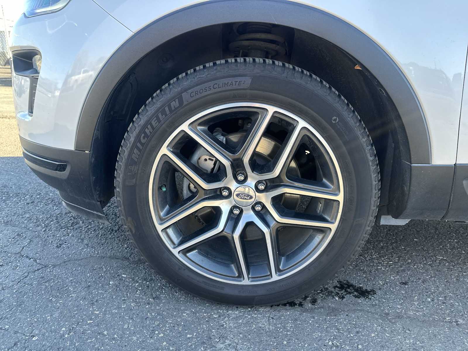 Thumbnail: 2019 Ford Explorer - 17