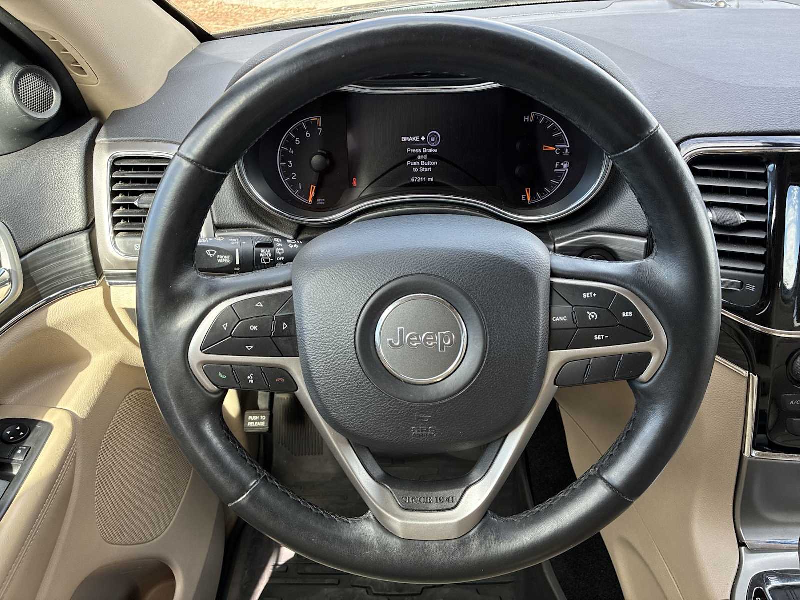 Thumbnail: 2019 Jeep Grand Cherokee - 11