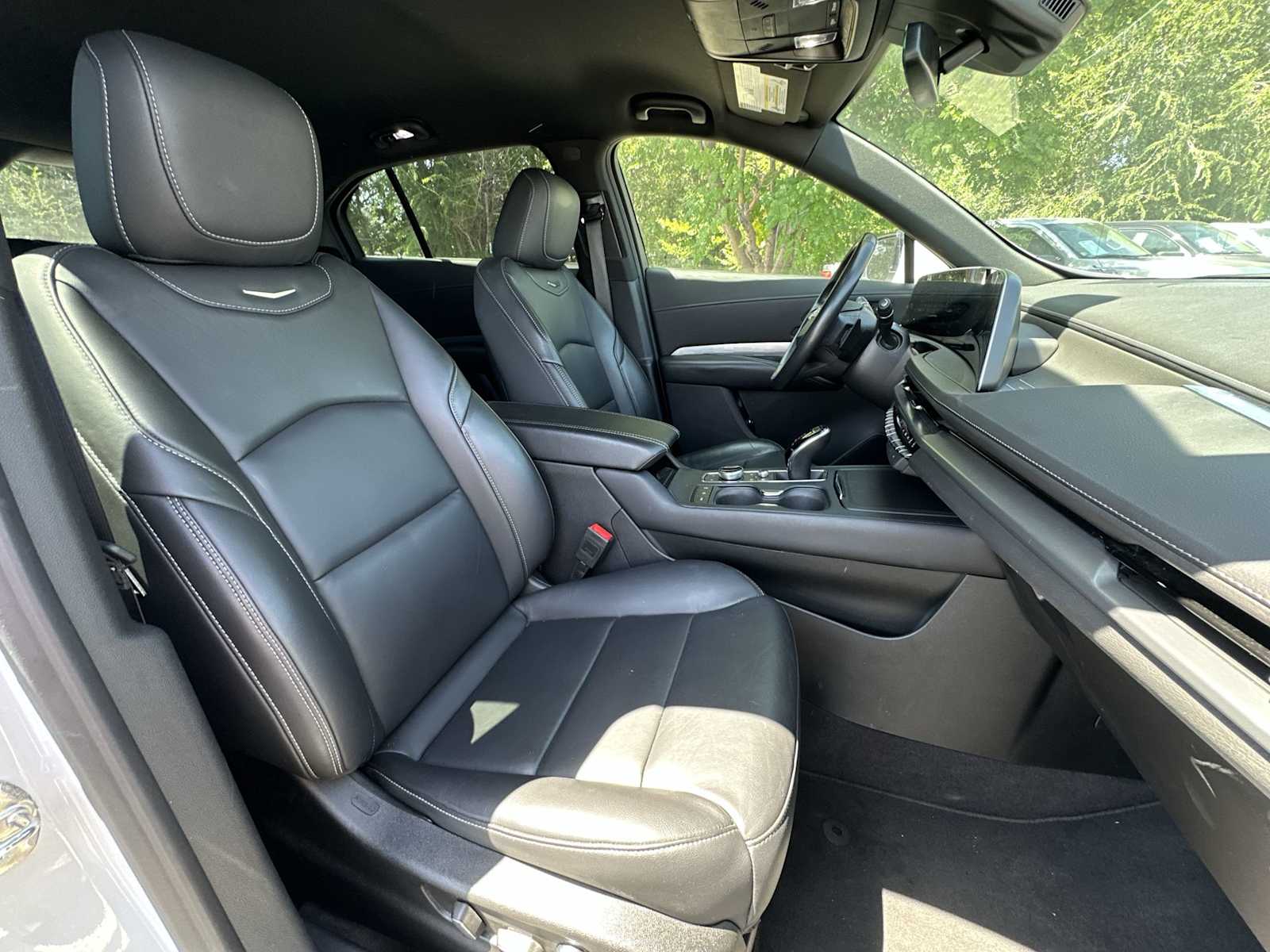 Thumbnail: 2024 Cadillac XT4 - 24