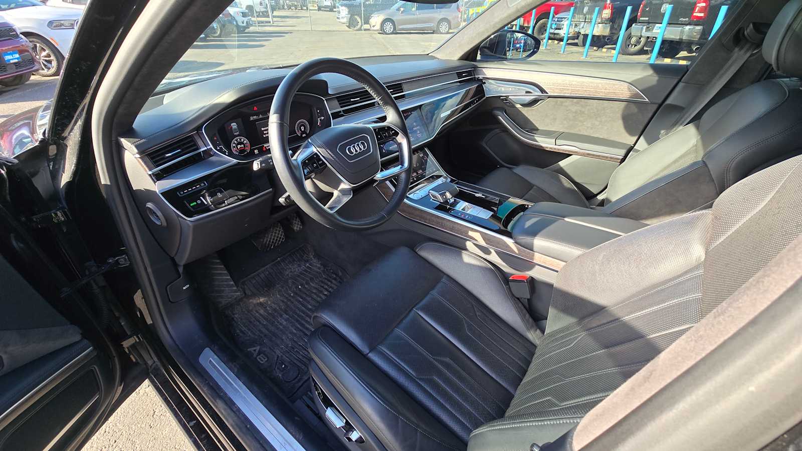 Thumbnail: 2020 Audi A8 - 23