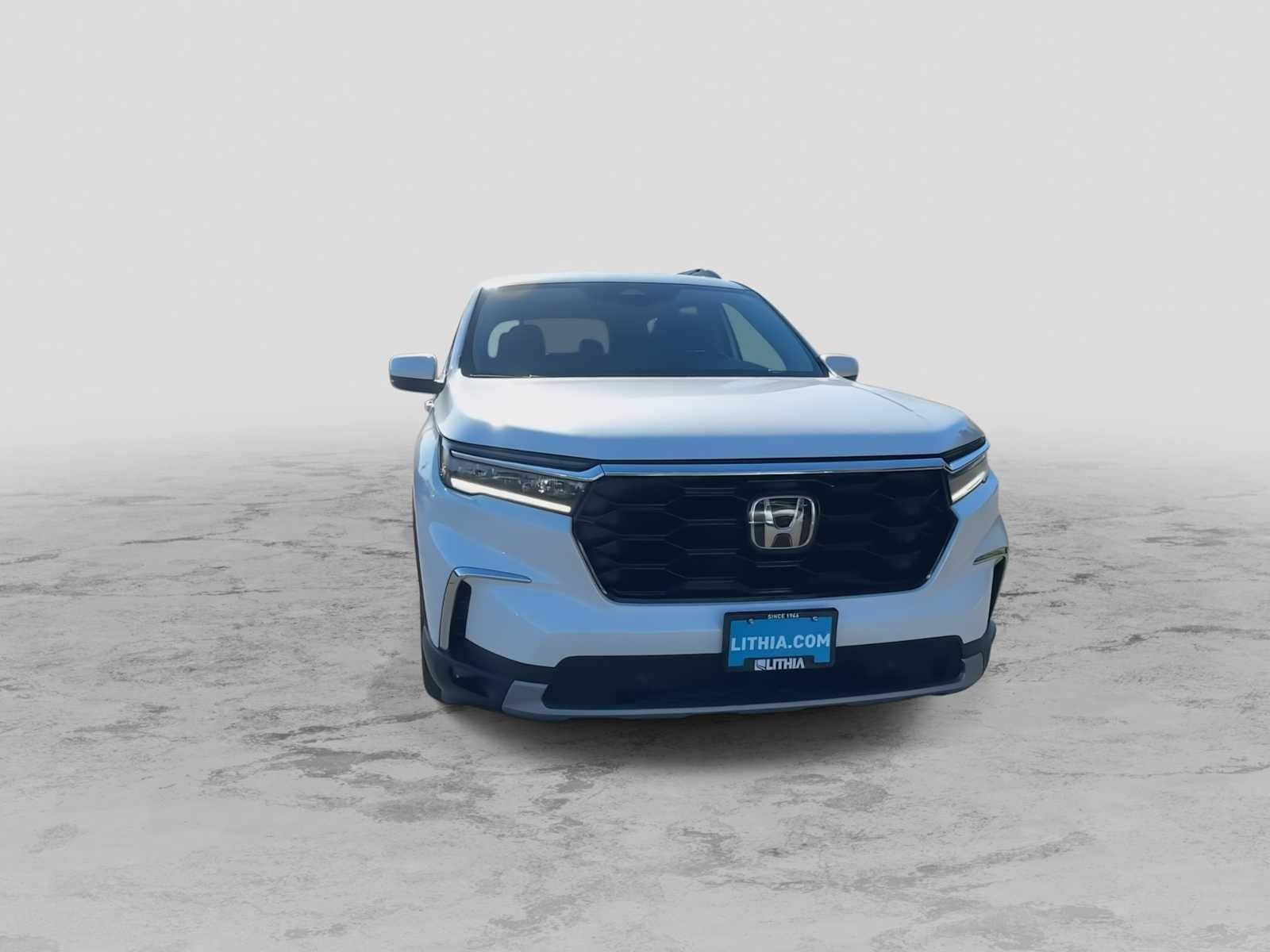 Thumbnail: 2023 Honda Pilot - 3