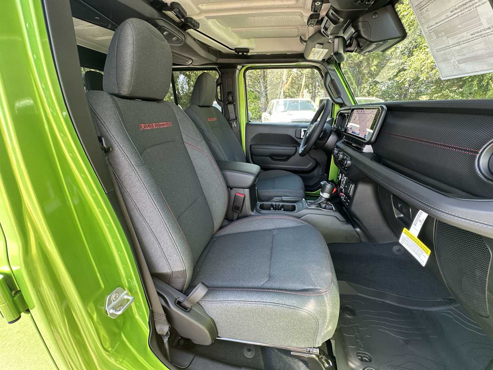 Thumbnail: 2025 Jeep Gladiator - 24