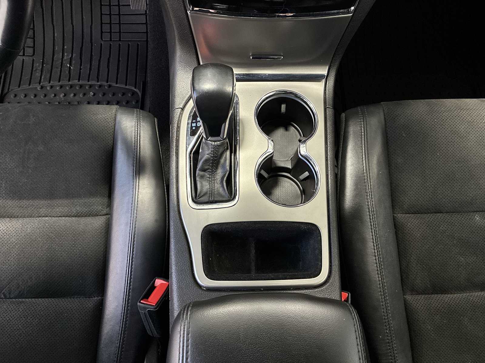 Thumbnail: 2021 Jeep Grand Cherokee - 21