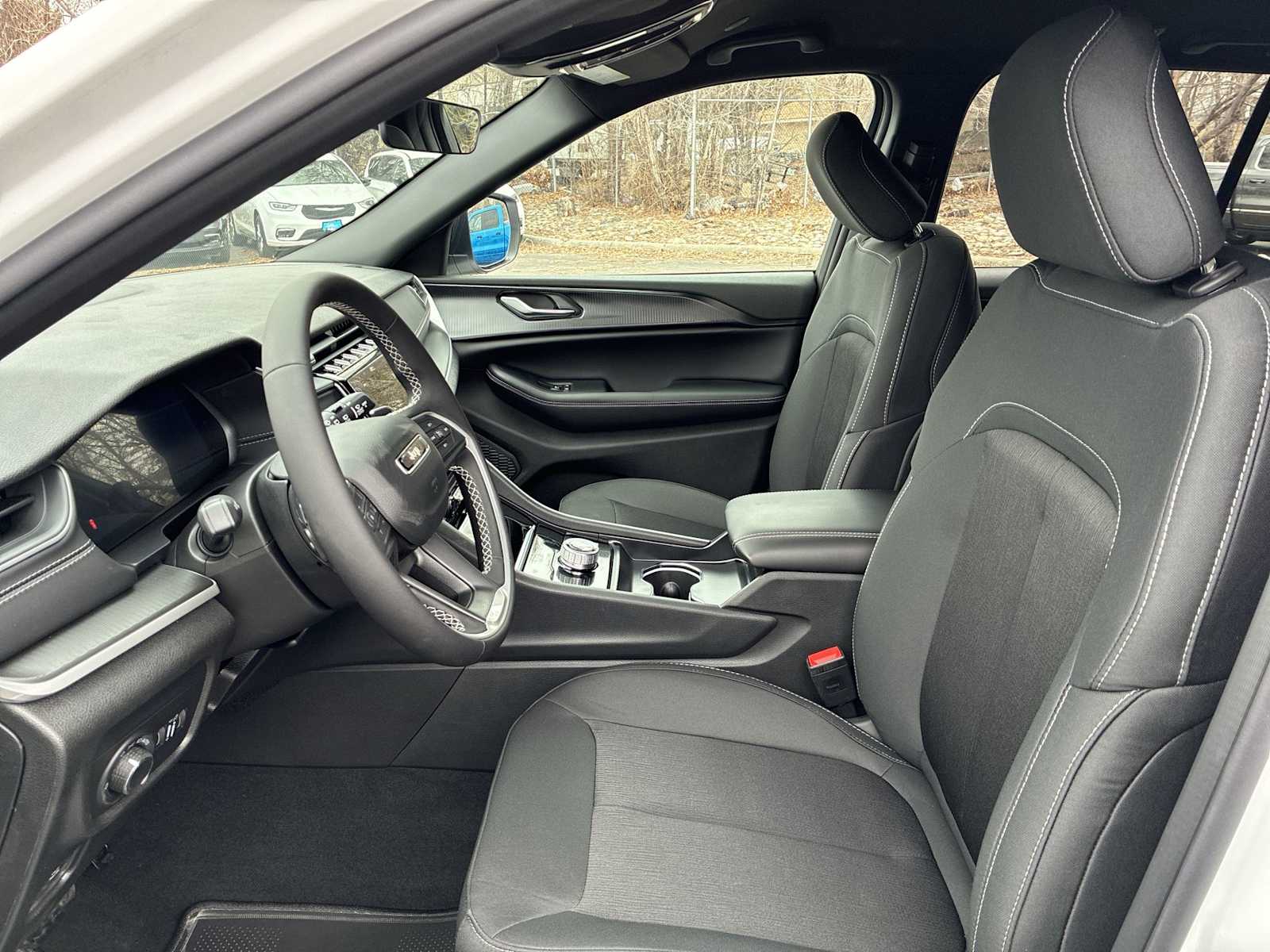 Thumbnail: 2026 Jeep Grand Cherokee - 13