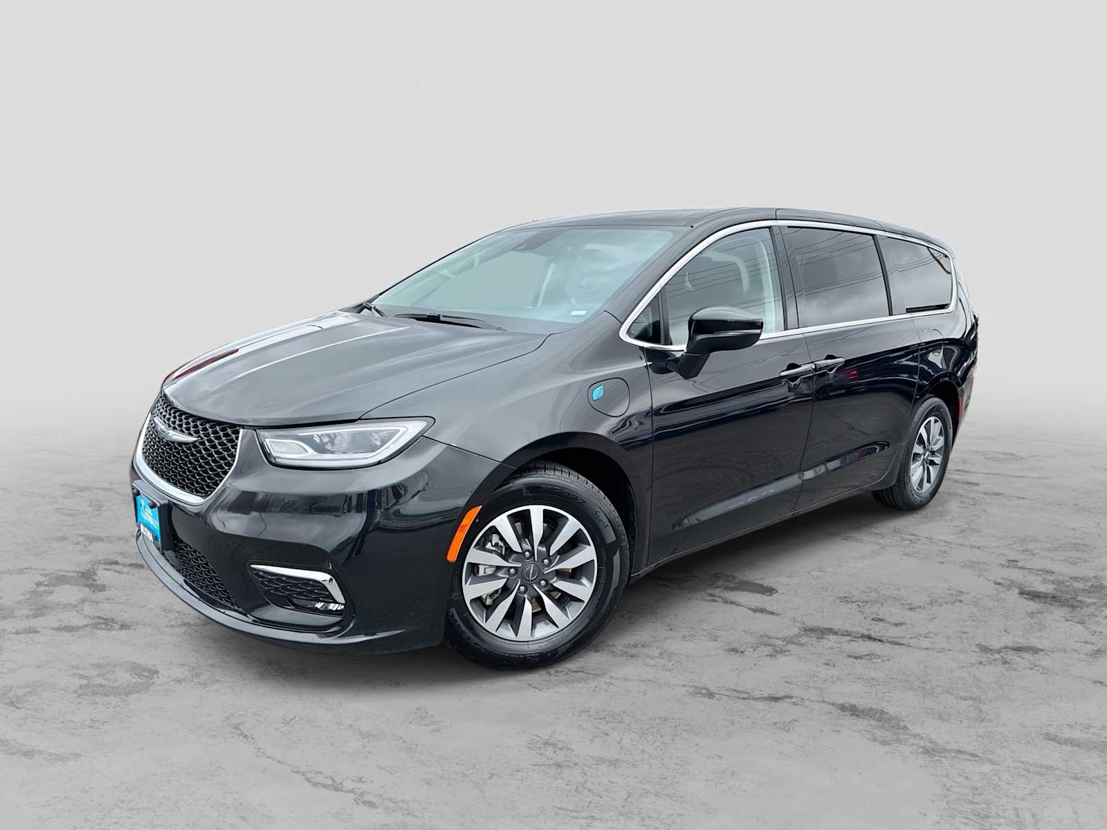 2023 Chrysler Pacifica Hybrid