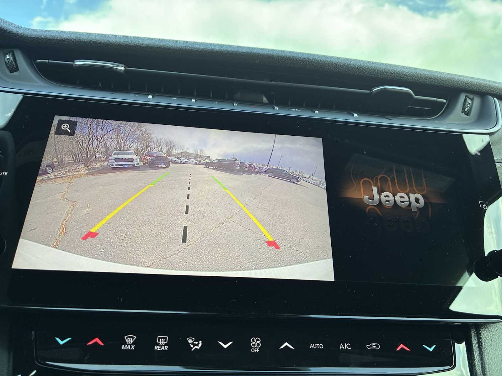 Thumbnail: 2026 Jeep Grand Cherokee - 24