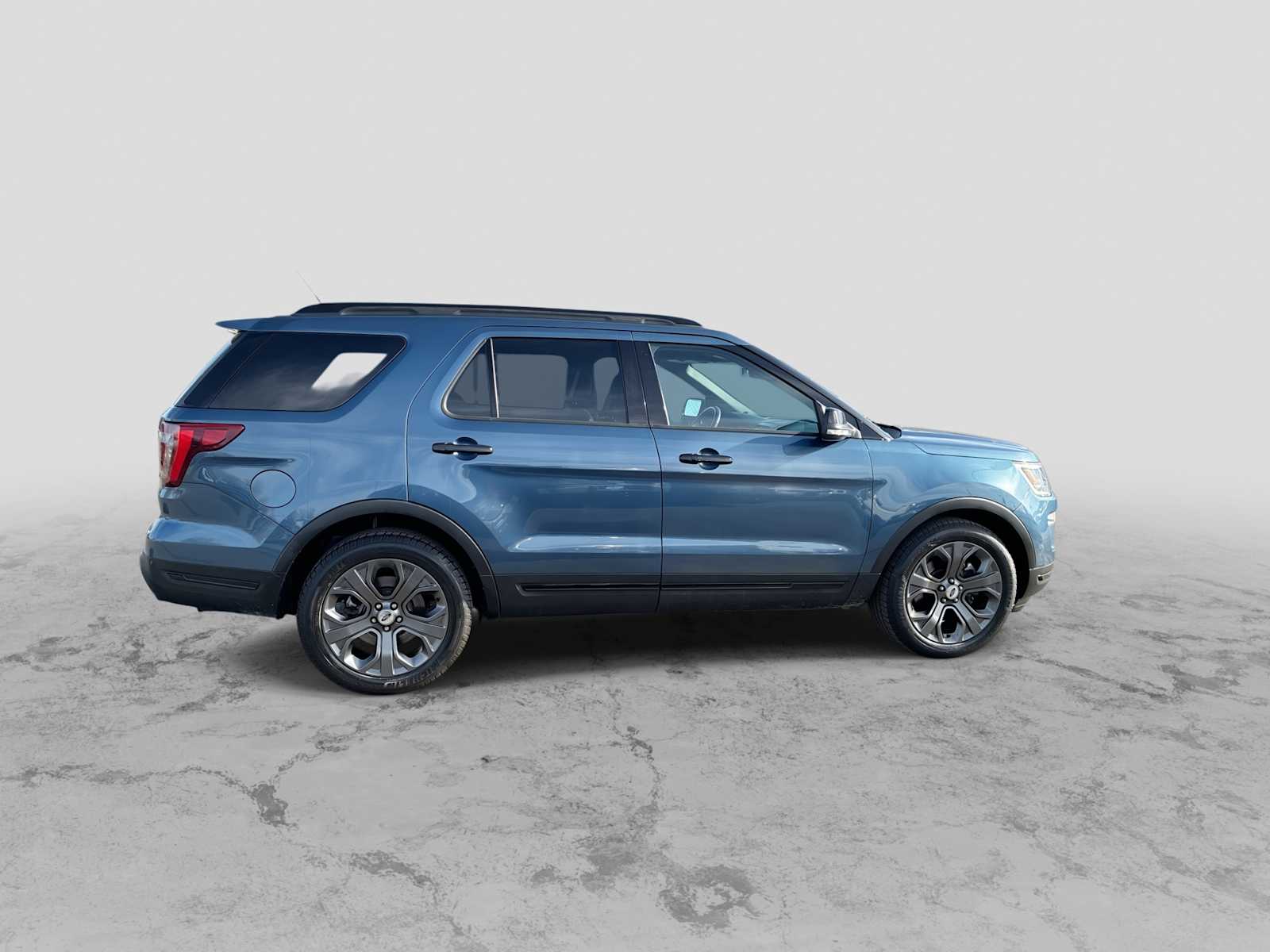 Thumbnail: 2018 Ford Explorer - 9