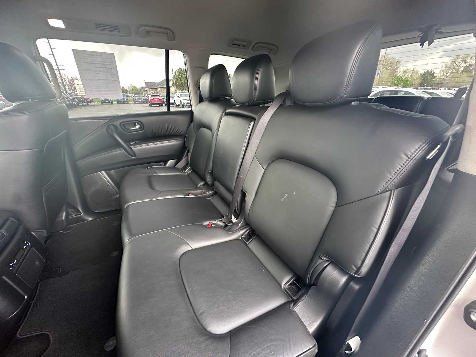 Thumbnail: 2022 Nissan Armada - 9