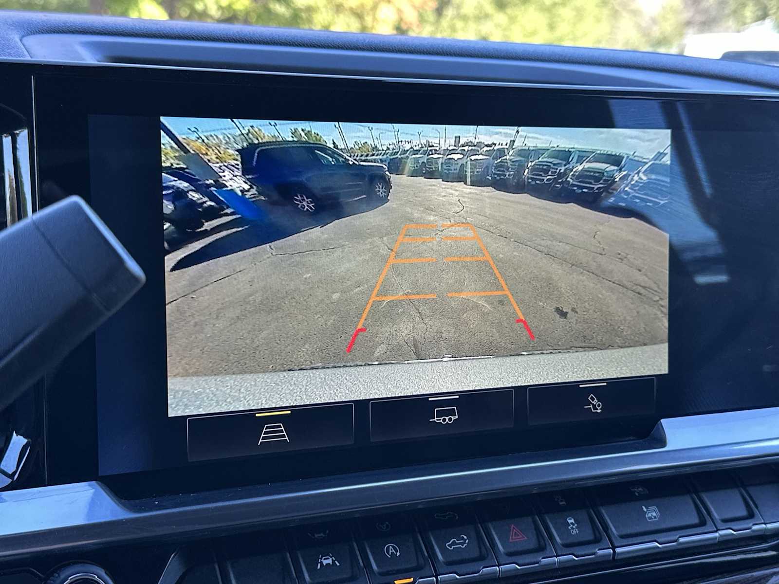 Thumbnail: 2023 Chevrolet Silverado 1500 - 21