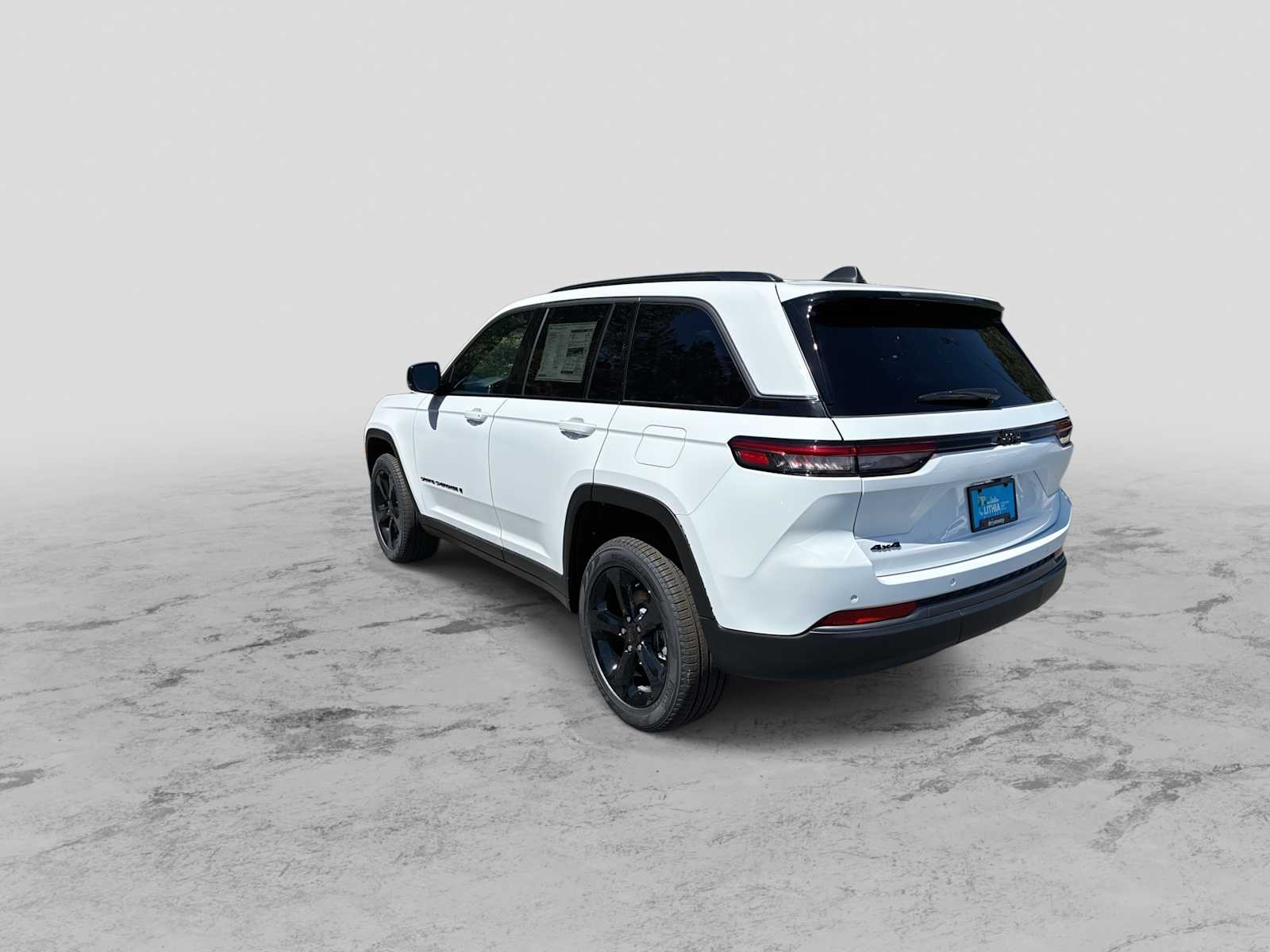 Thumbnail: 2026 Jeep Grand Cherokee - 6
