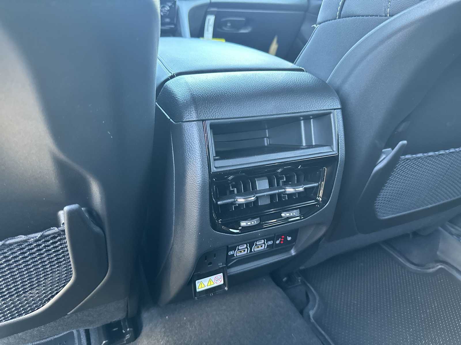 Thumbnail: 2025 Jeep Grand Cherokee - 22