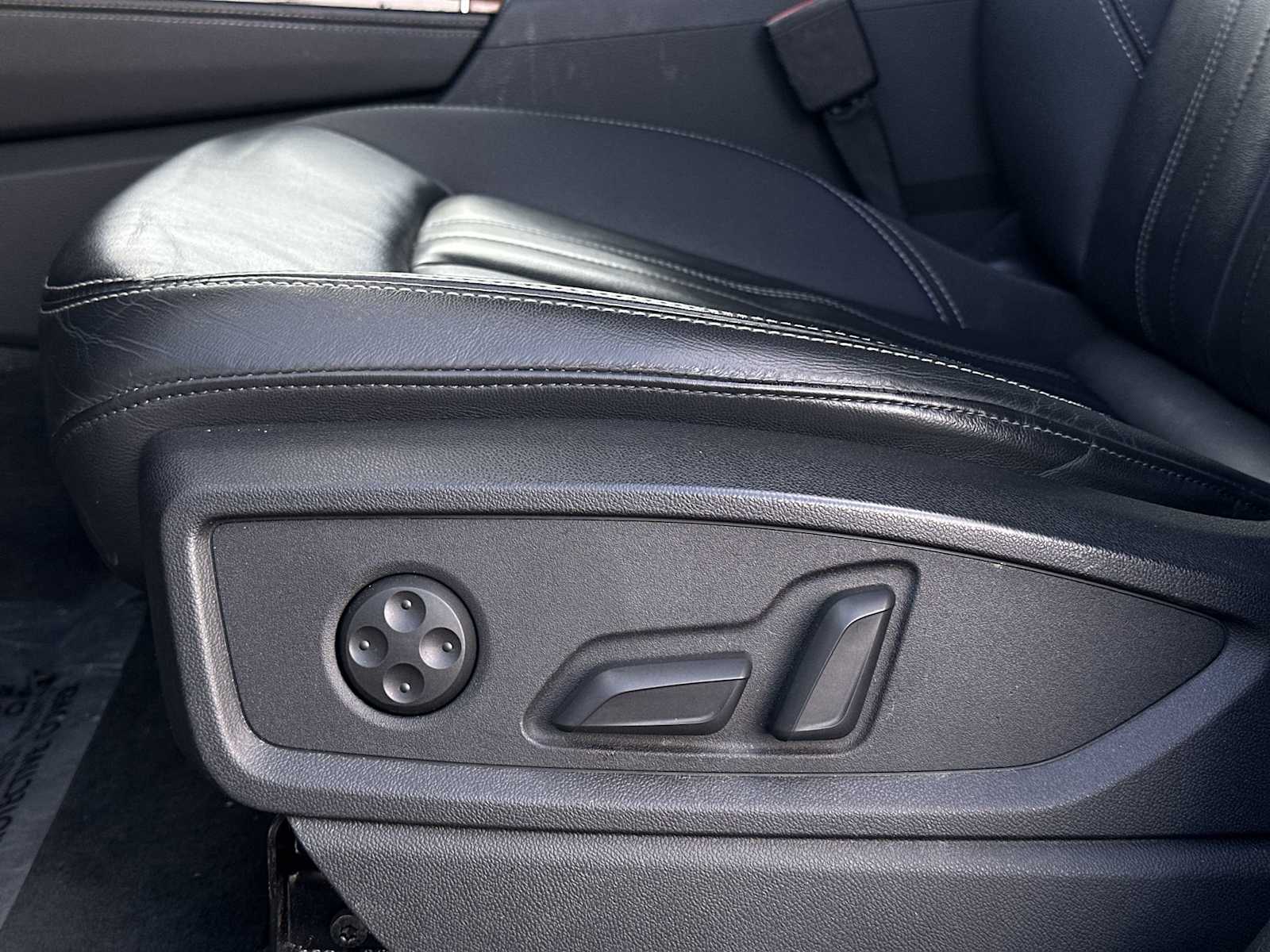 Thumbnail: 2023 Audi Q5 - 14