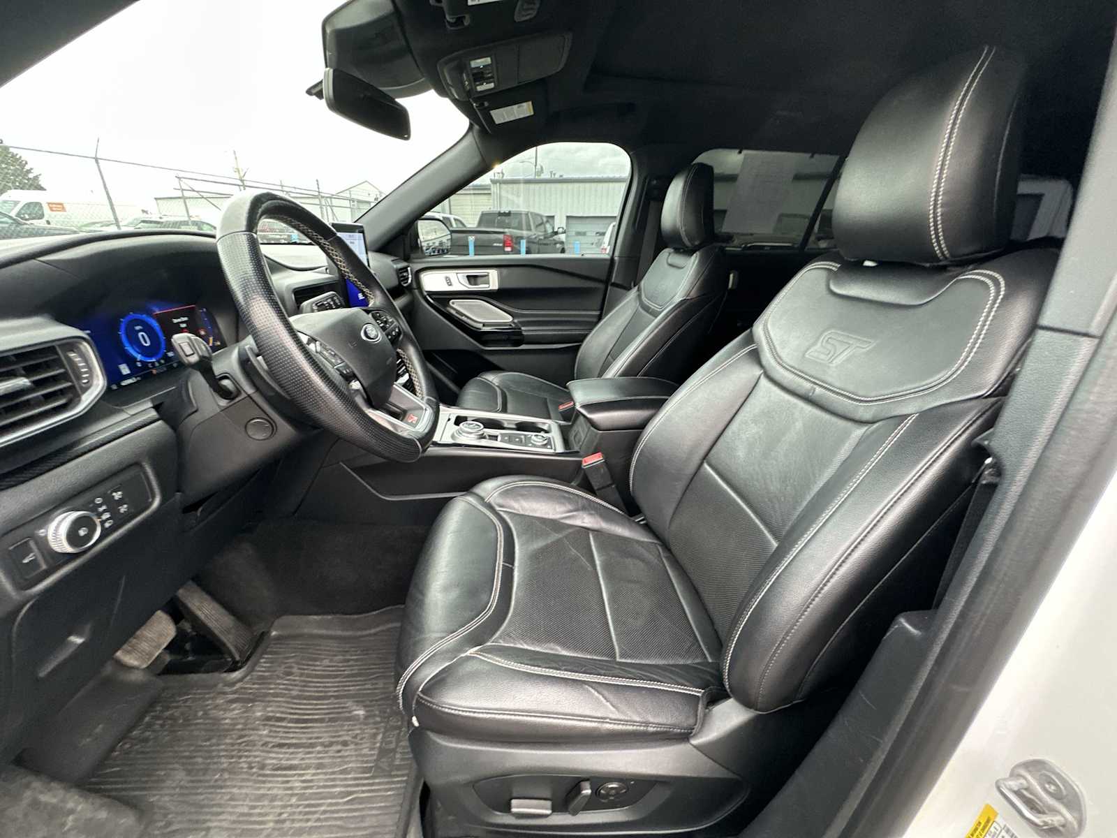 Thumbnail: 2021 Ford Explorer - 13