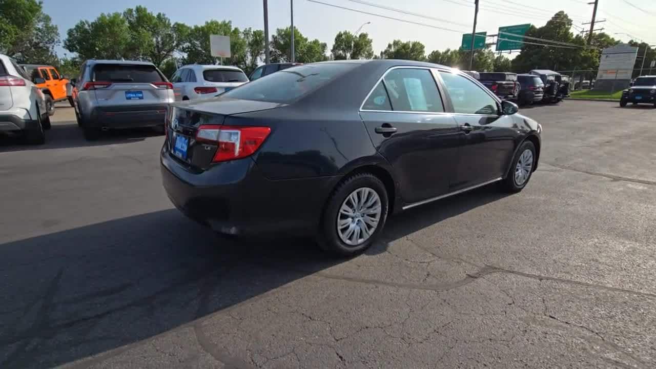 Thumbnail: 2014 Toyota Camry - 8