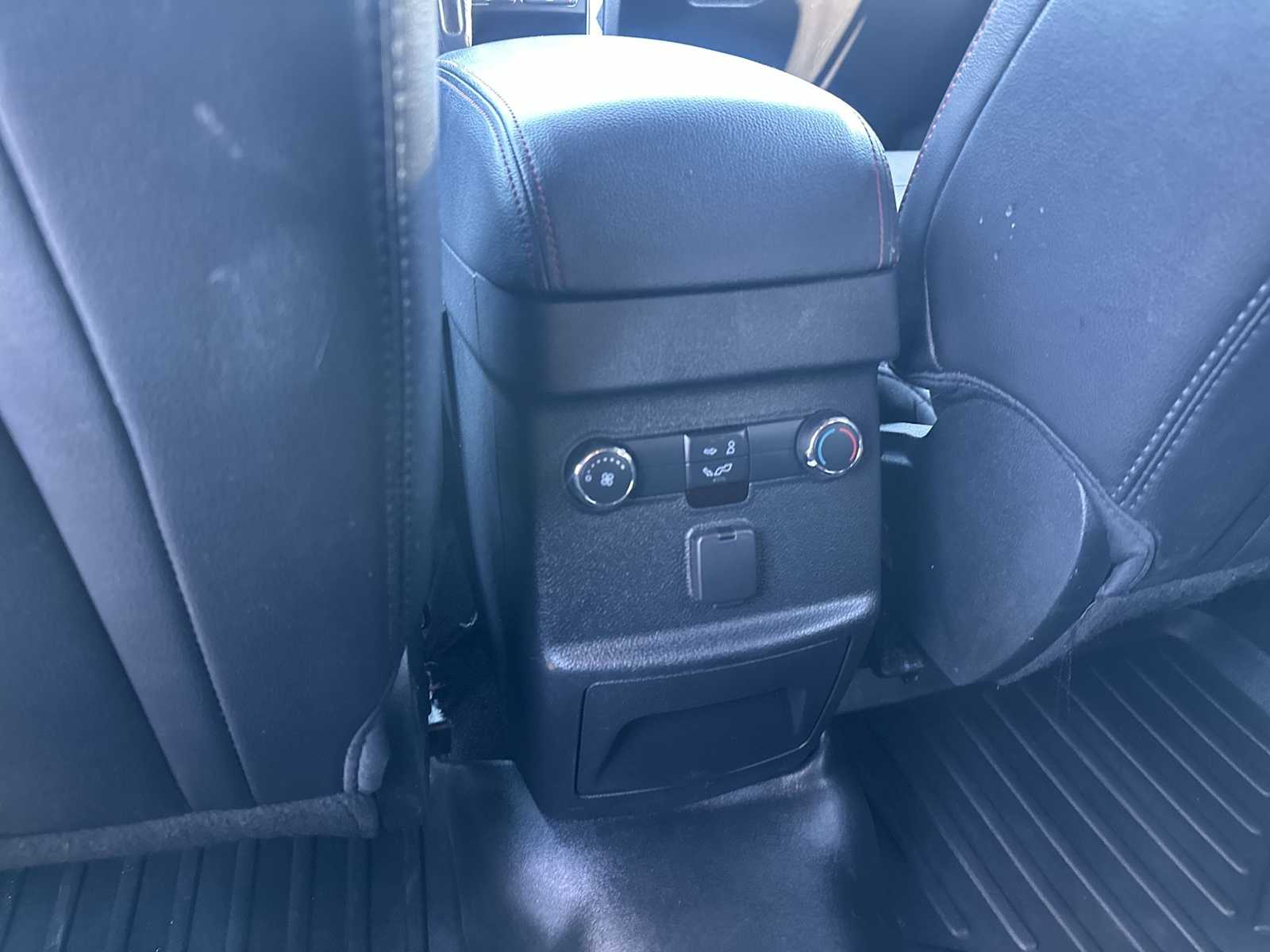 Thumbnail: 2019 Ford Explorer - 21