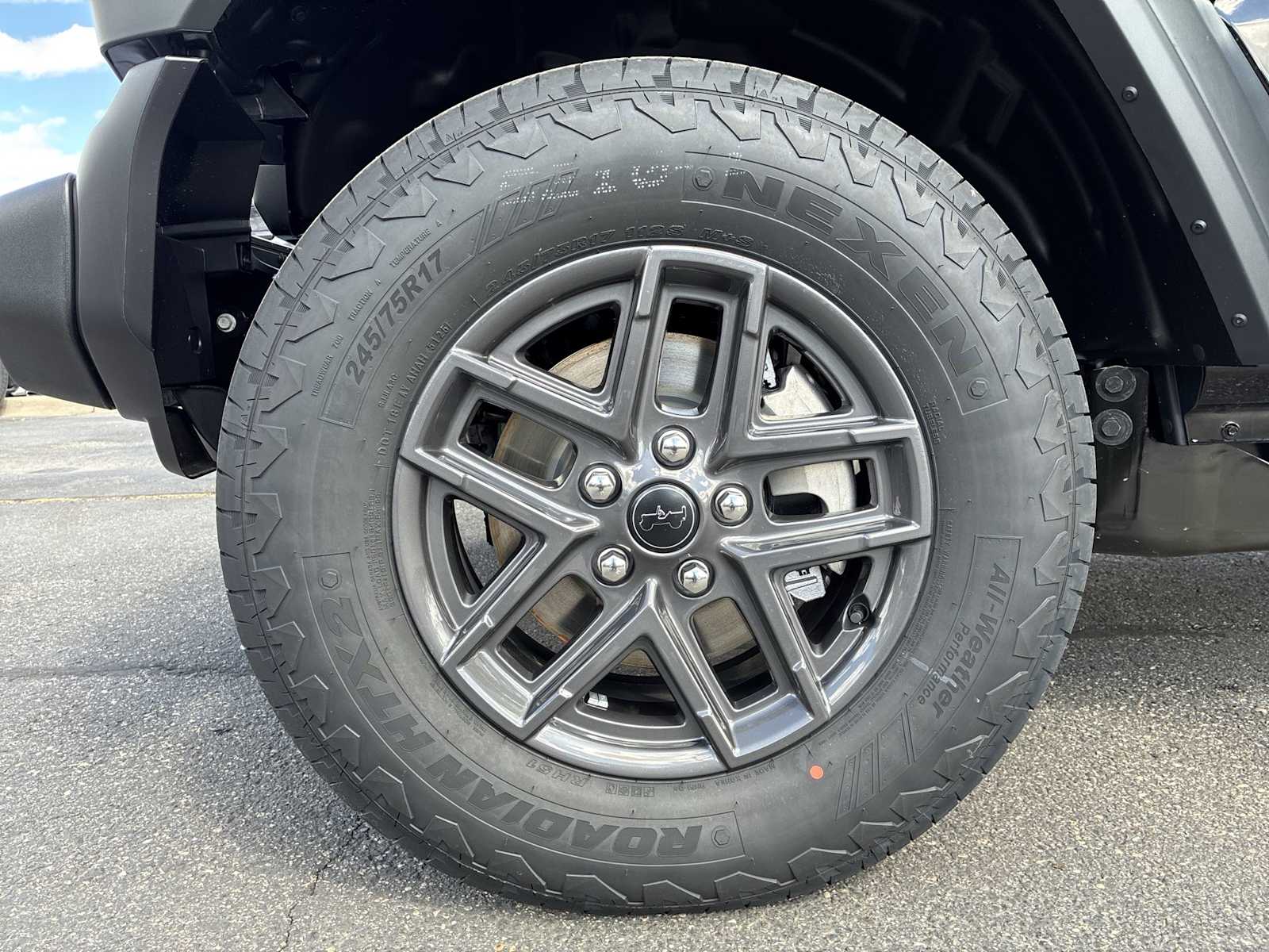 Thumbnail: 2026 Jeep Wrangler - 19