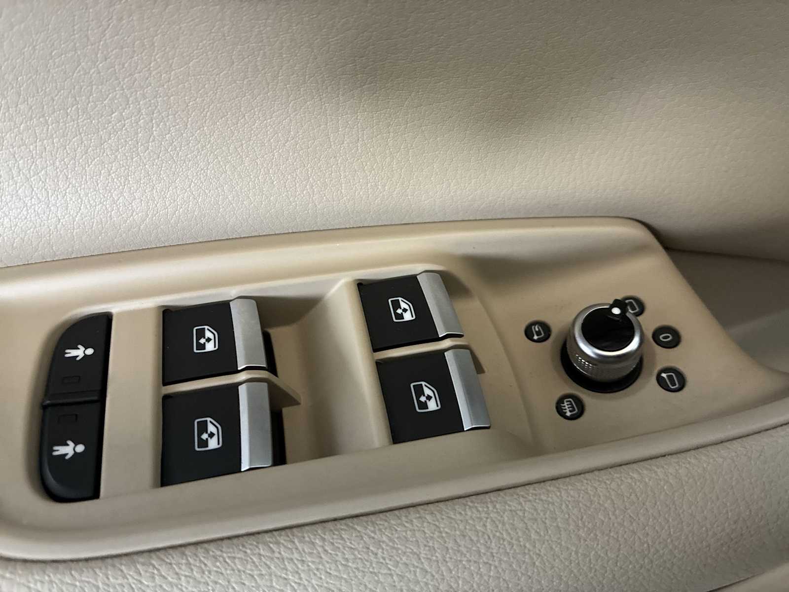 Thumbnail: 2018 Audi Q7 - 16