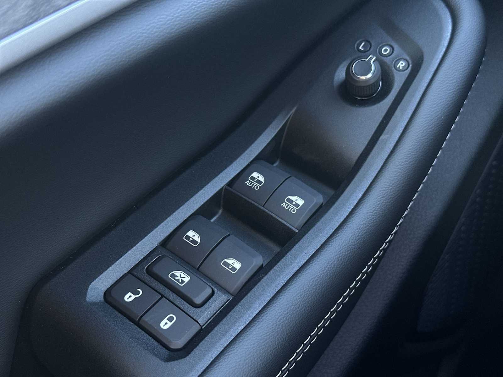 Thumbnail: 2026 Jeep Grand Cherokee - 15