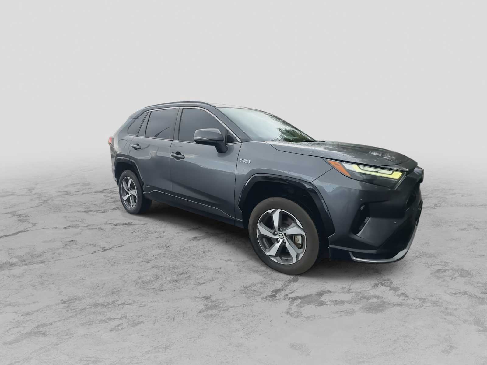 2022 Toyota RAV4 Prime SE photo 2