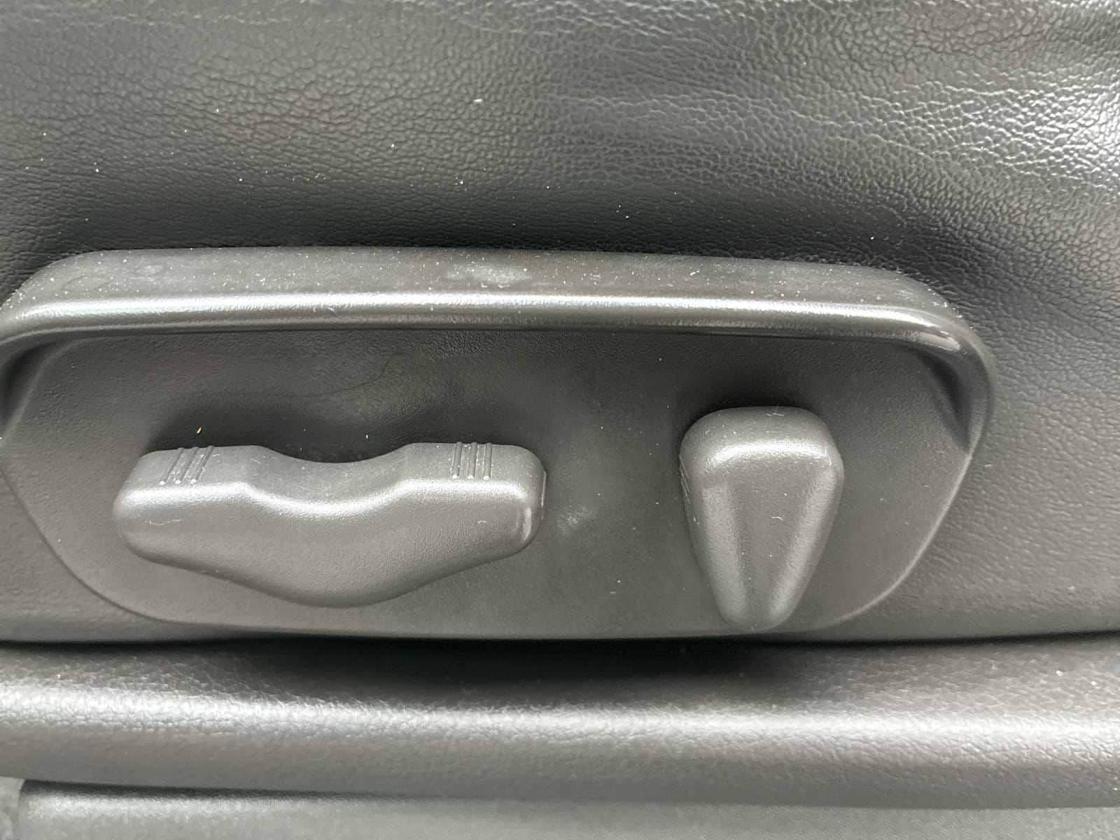 Thumbnail: 2020 Nissan Frontier - 14