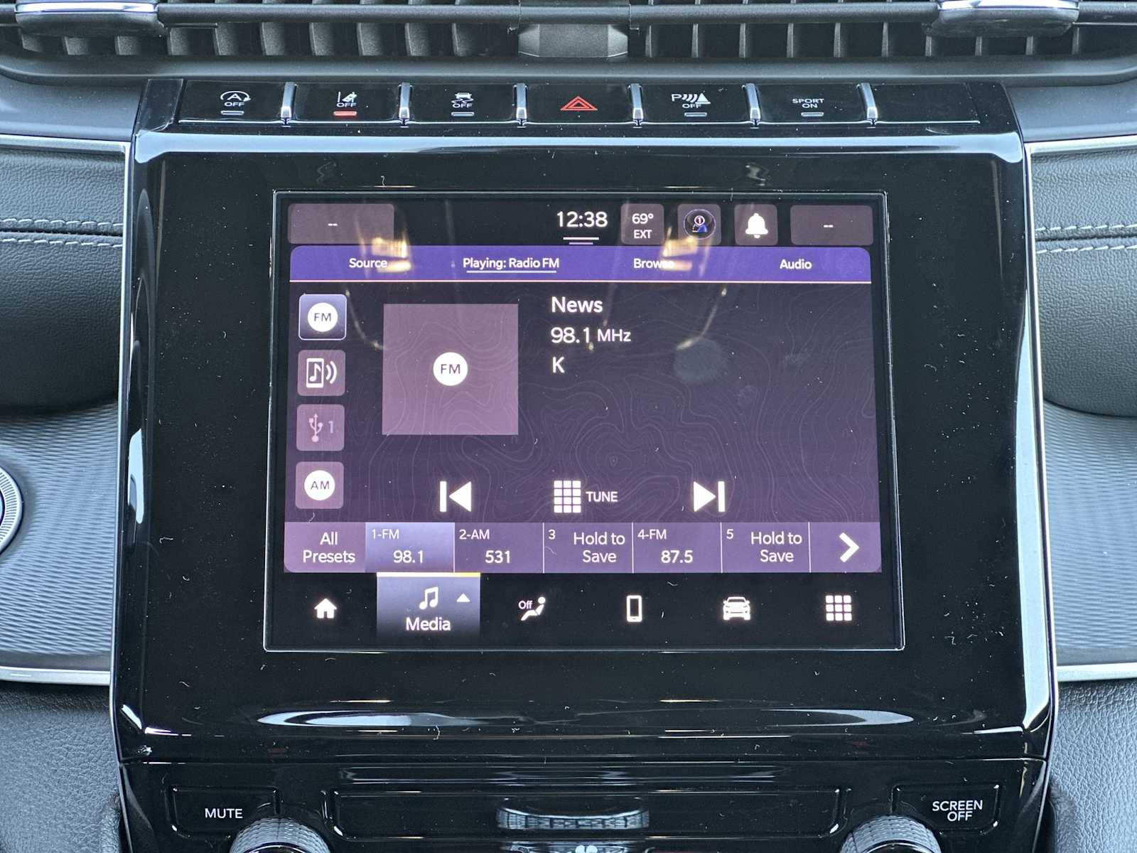 Thumbnail: 2025 Jeep Grand Cherokee - 12