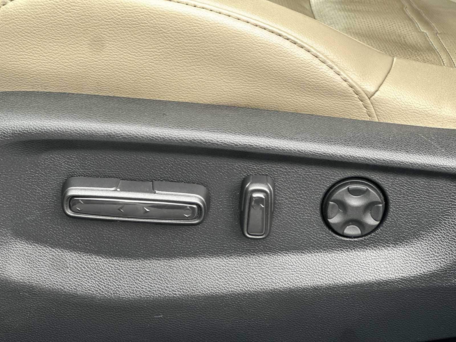 Thumbnail: 2017 Honda CR-V - 14