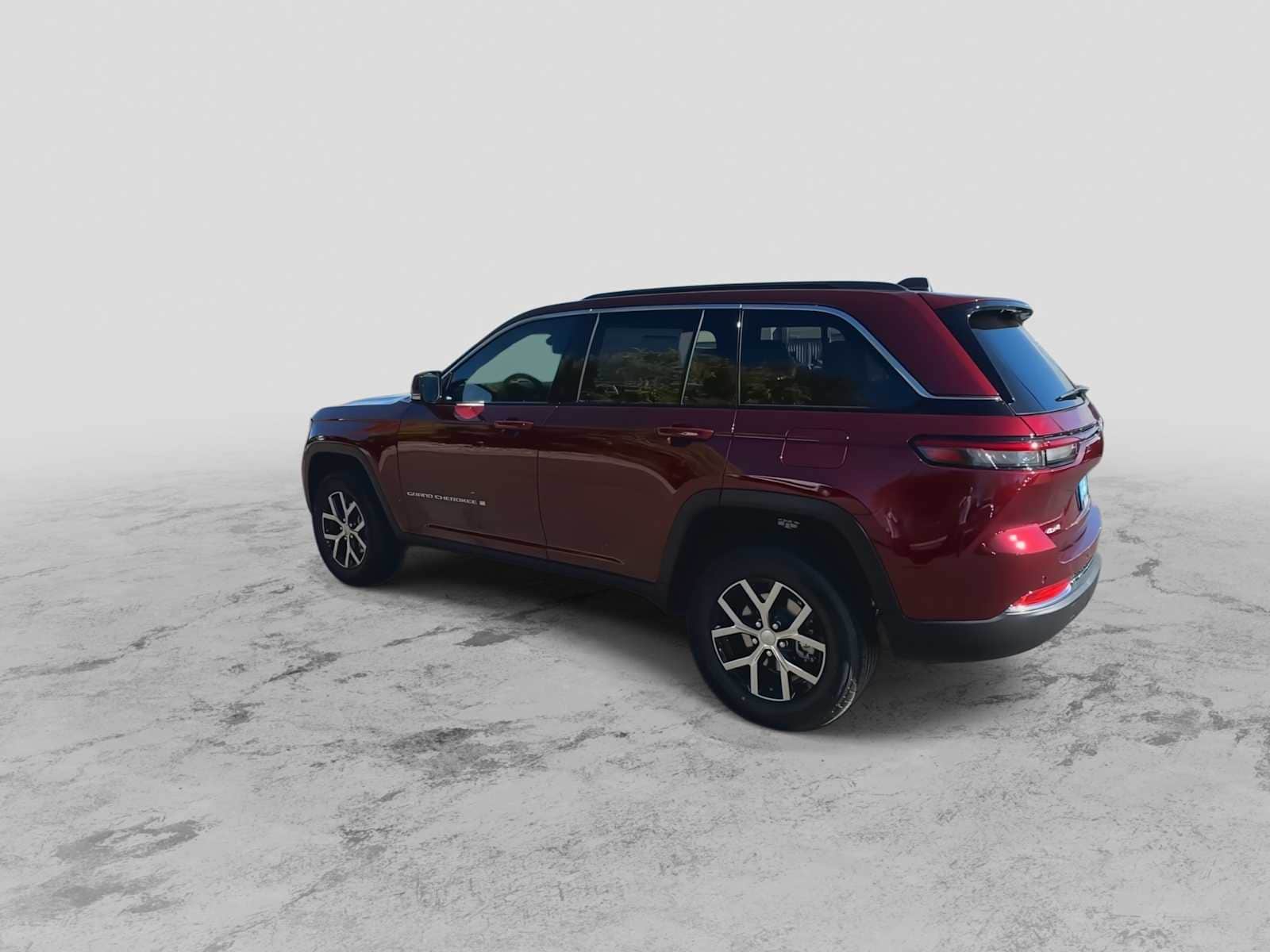 Thumbnail: 2025 Jeep Grand Cherokee - 6