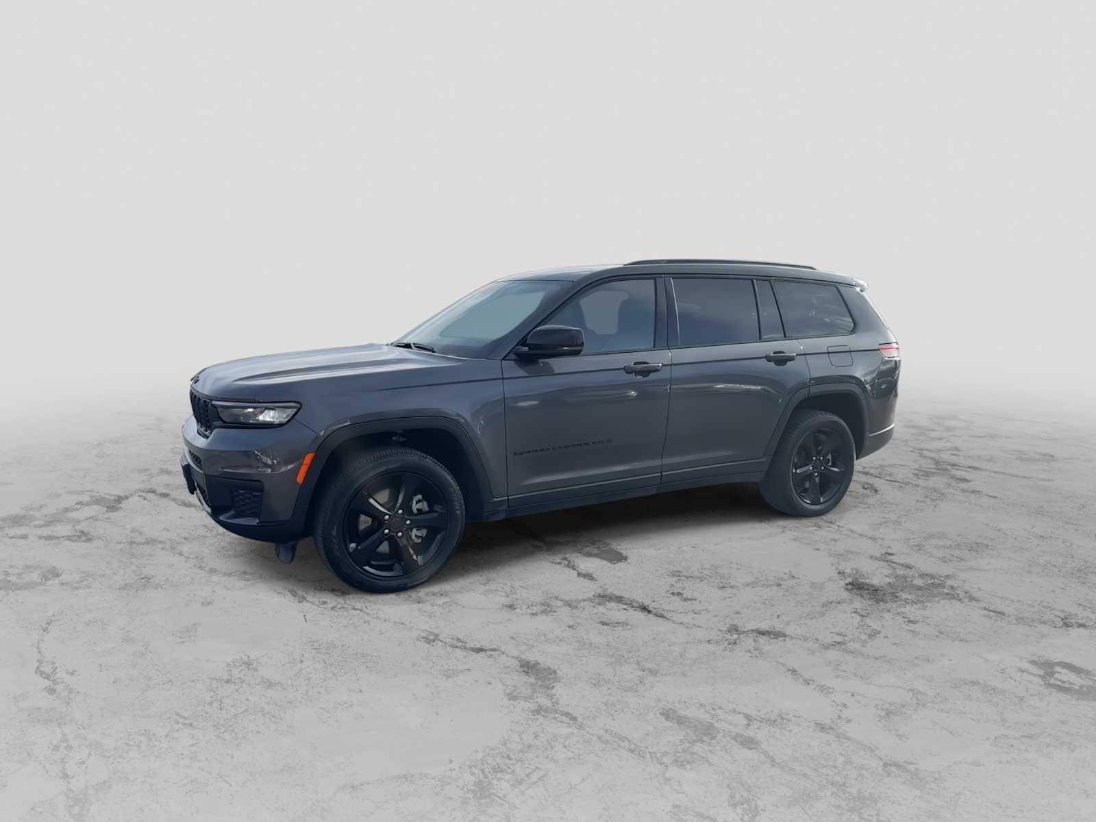 Thumbnail: 2023 Jeep Grand Cherokee - 4