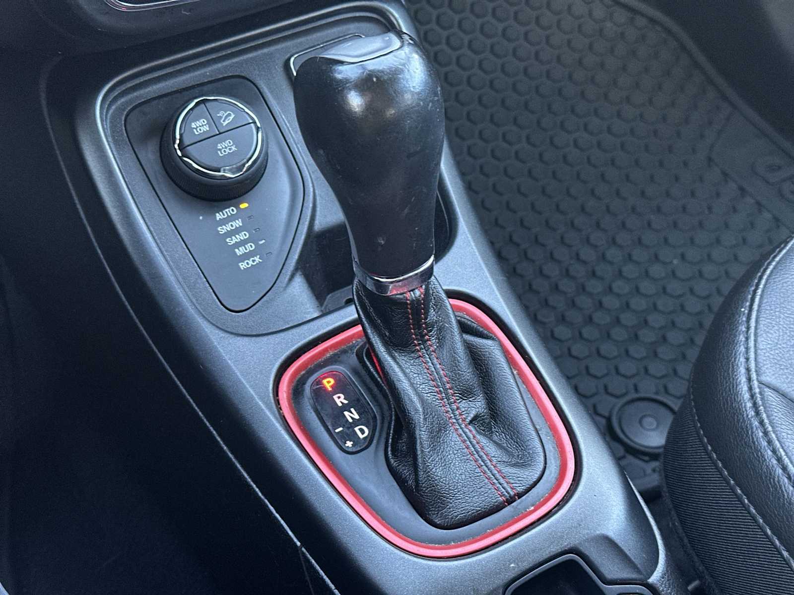 Thumbnail: 2019 Jeep Compass - 19