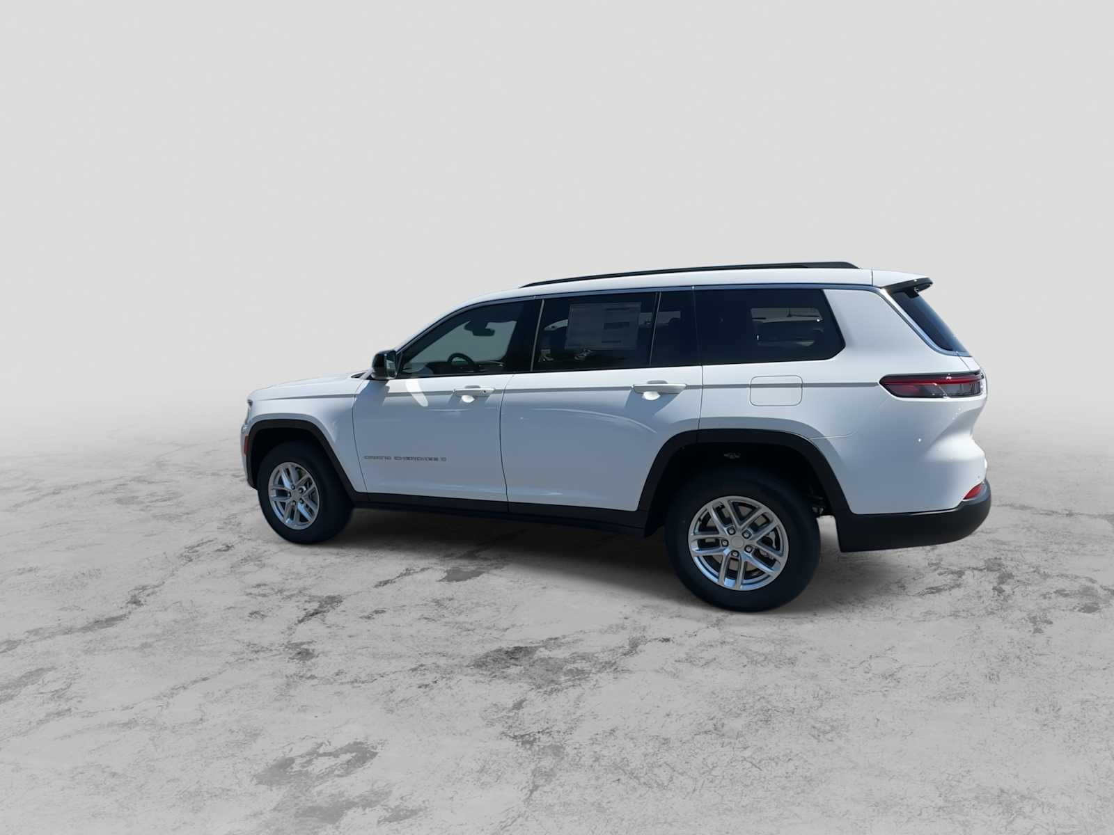 Thumbnail: 2025 Jeep Grand Cherokee - 6