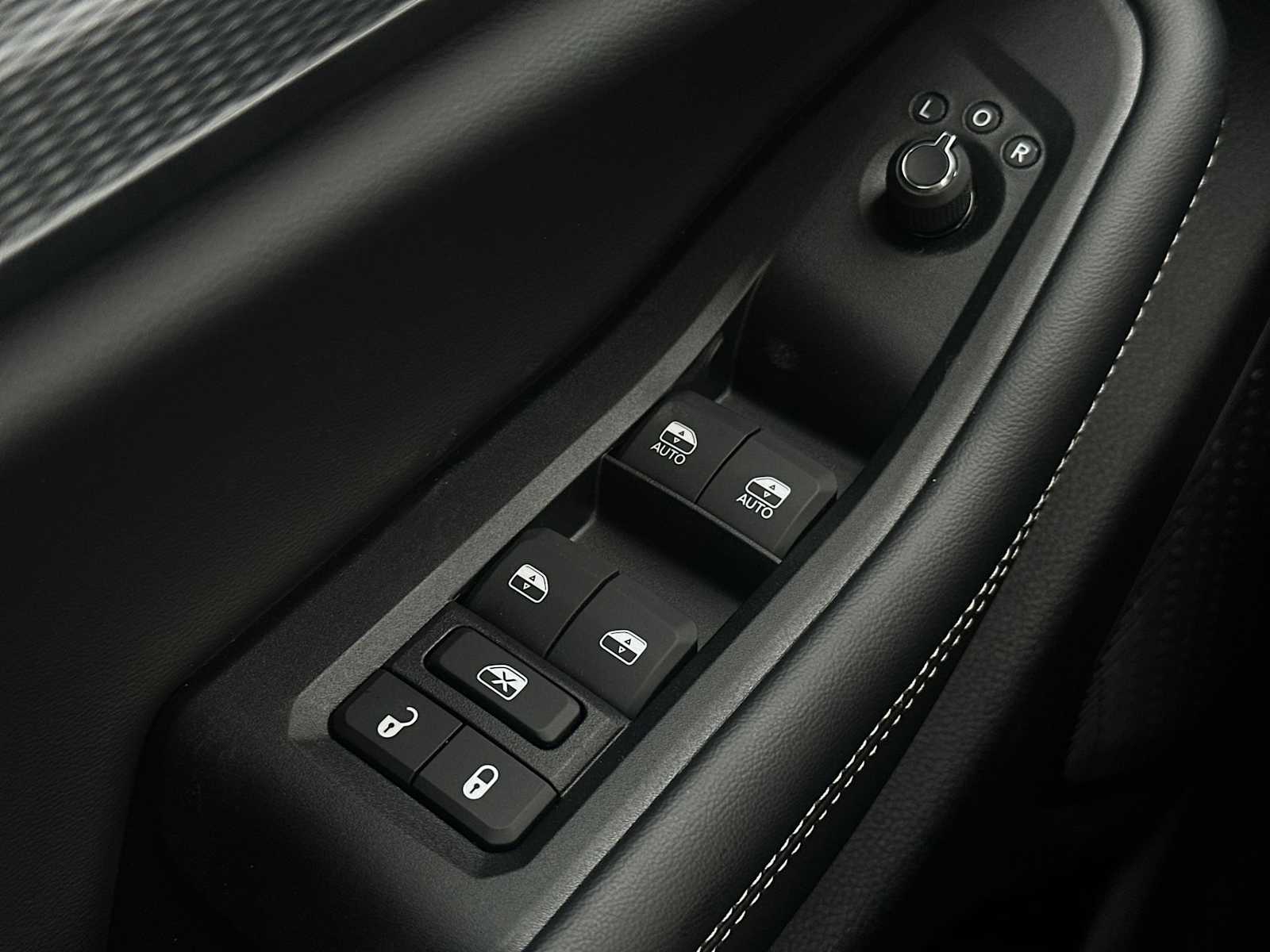 Thumbnail: 2025 Jeep Grand Cherokee - 15