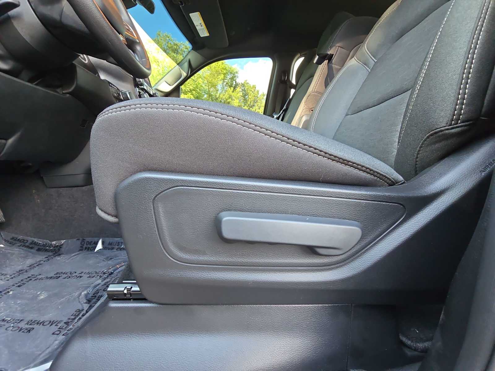 Thumbnail: 2025 RAM 1500 - 14