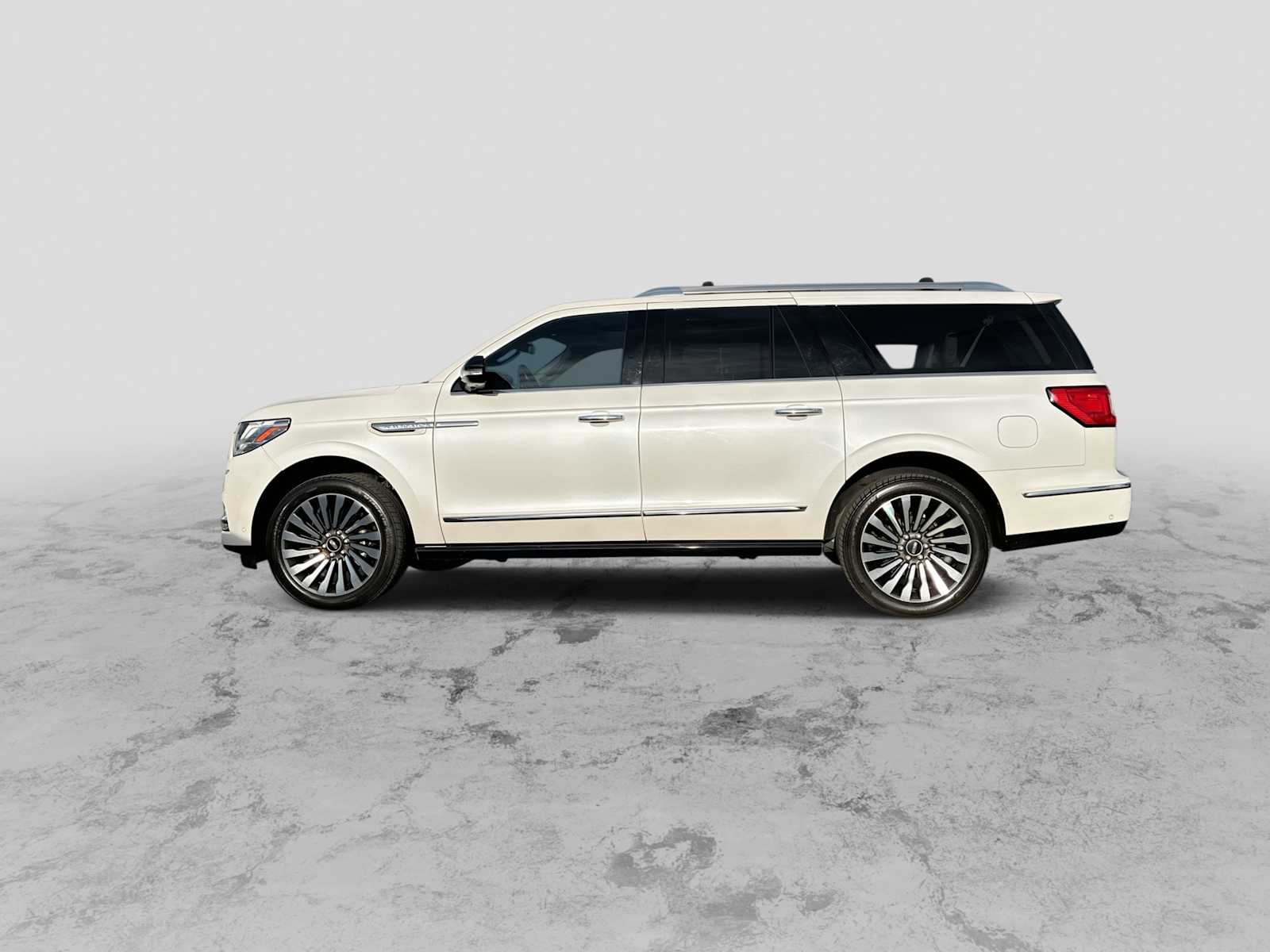 Thumbnail: 2019 Lincoln Navigator L - 5